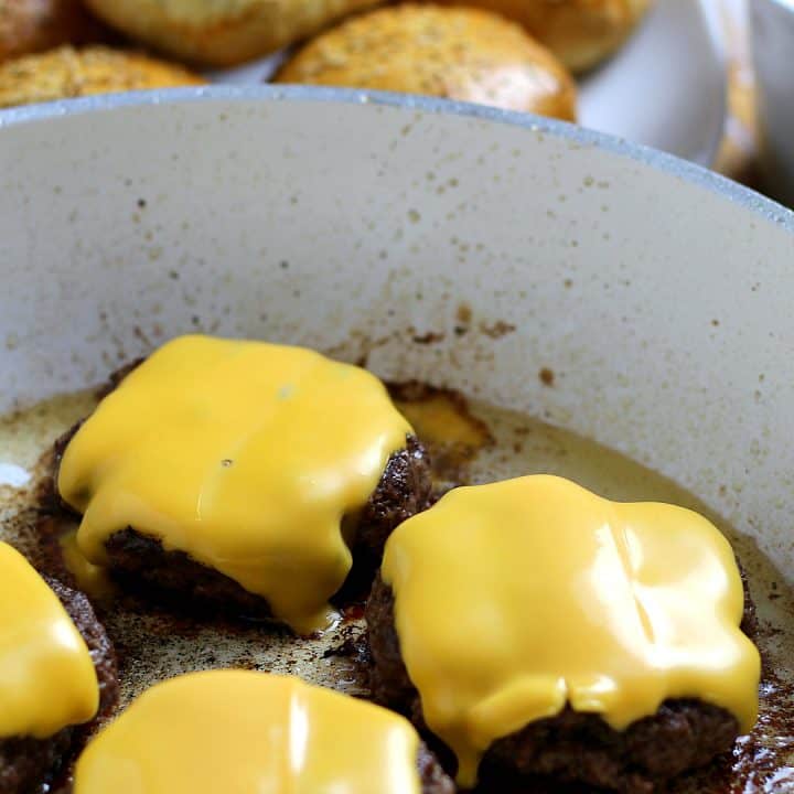 BURGER PATTIES selber machen | 9 TIPPS für perfekte Cheeseburger ...