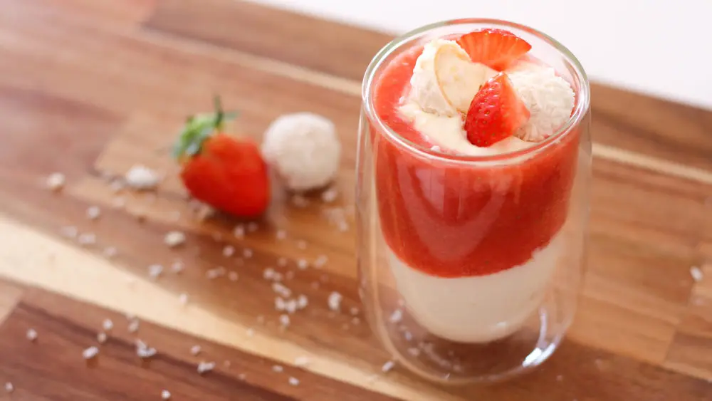 Erdbeer Raffaello Dessert Erdbeer Raffaello Dessert