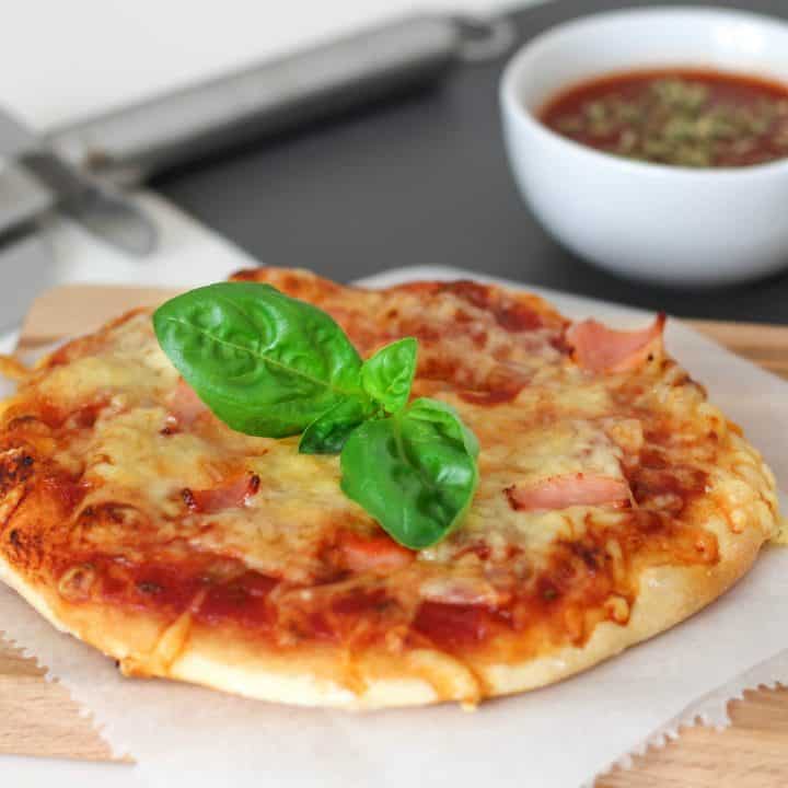 Pizza Rezept | Dinkel Pizzateig selber machen