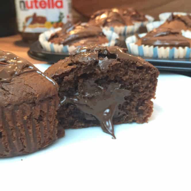 Schoko Muffins mit flüssigem Nutella Kern