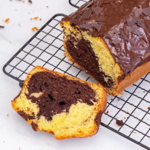 Saftiger Marmorkuchen