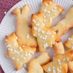 Quarkhasen aus Quark Öl Teig. Einfaches und schnelles Rezept zu Ostern.