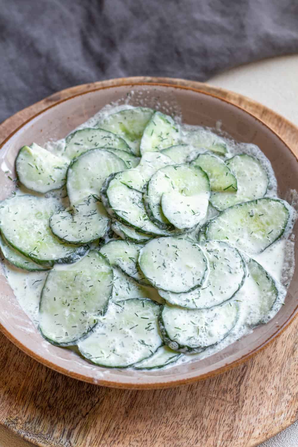 Gurkensalat mit Sahne und Dill - einfaches Rezept wie von Oma