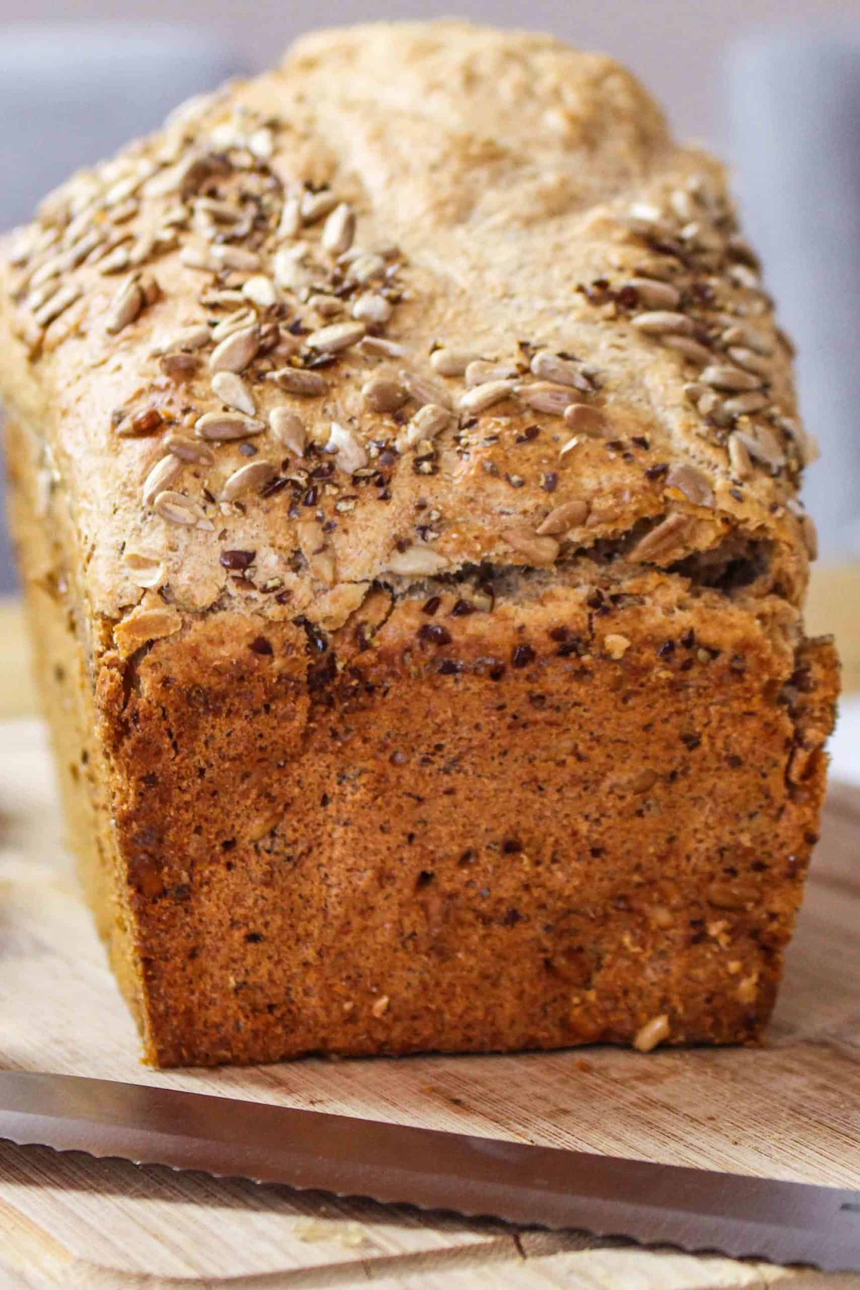 Dinkel Vollkornbrot - einfaches Dinkelbrot selber backen