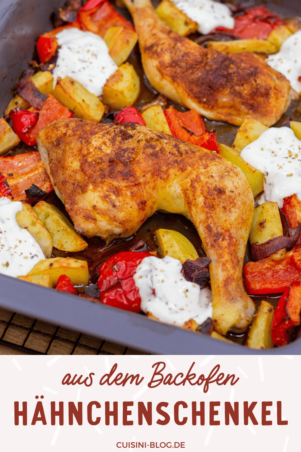 hähnchenschenkel aus dem backofen rezept Hähnchenschenkel im Backofen mit Gemüse und Sour Cream knusprig gebacken