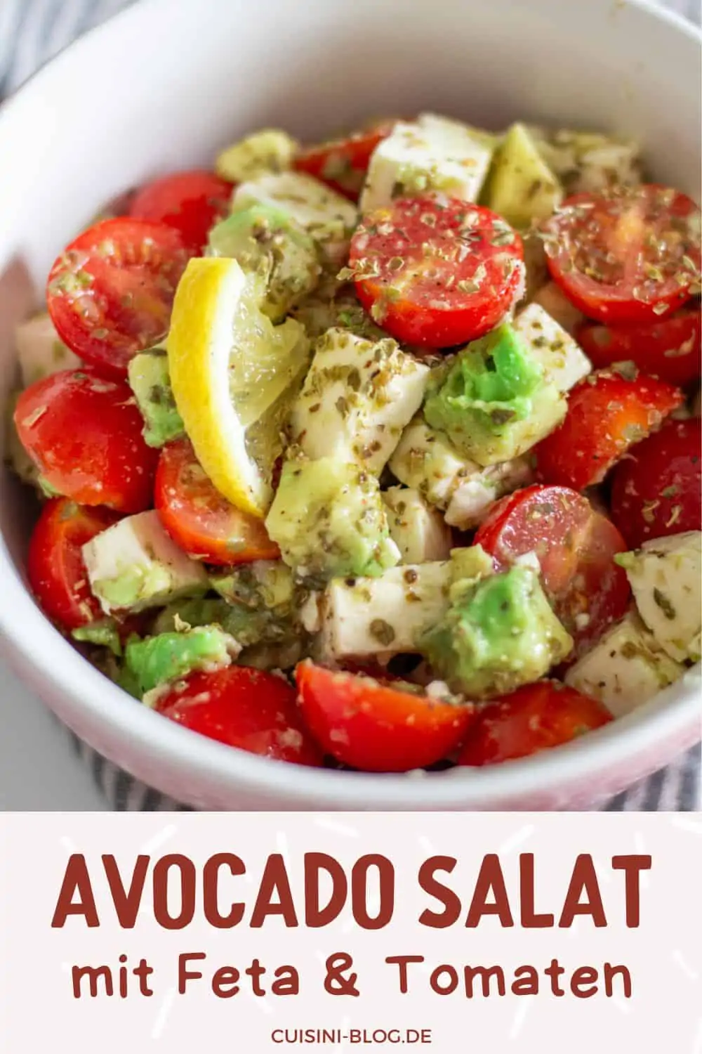 avocado-salat-mit-feta-und-tomaten Pinterest-Pin für Avocado-Salat