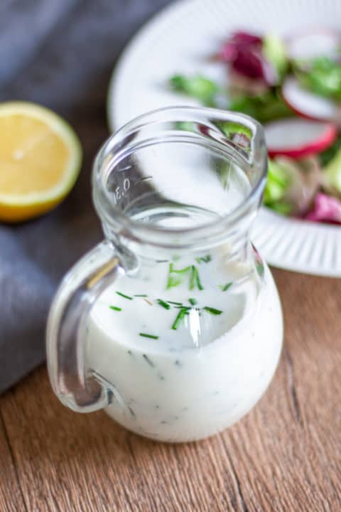 Das beste Joghurt Dressing - einfach selber machen Das beste Joghurt Dressing - einfach selber machen