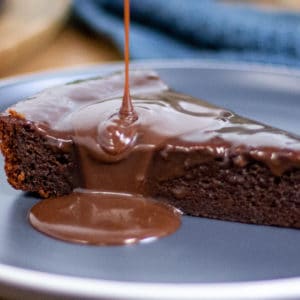 Saftiger Schokoladenkuchen Rezept einfach und schnell