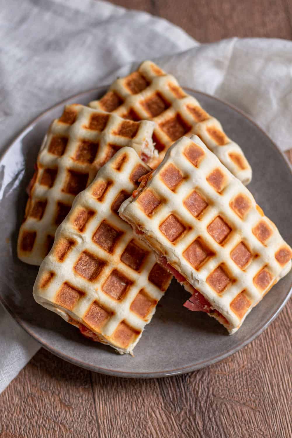 Herzhafte Waffeln mit Käse - Pizzawaffeln