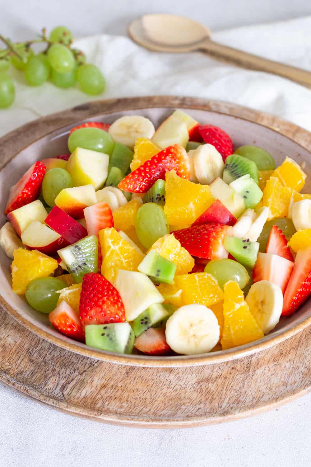 obstsalat-rezept-6 Schoko Muffins - super saftig mit Öl & Kakao (bestes Rezept)