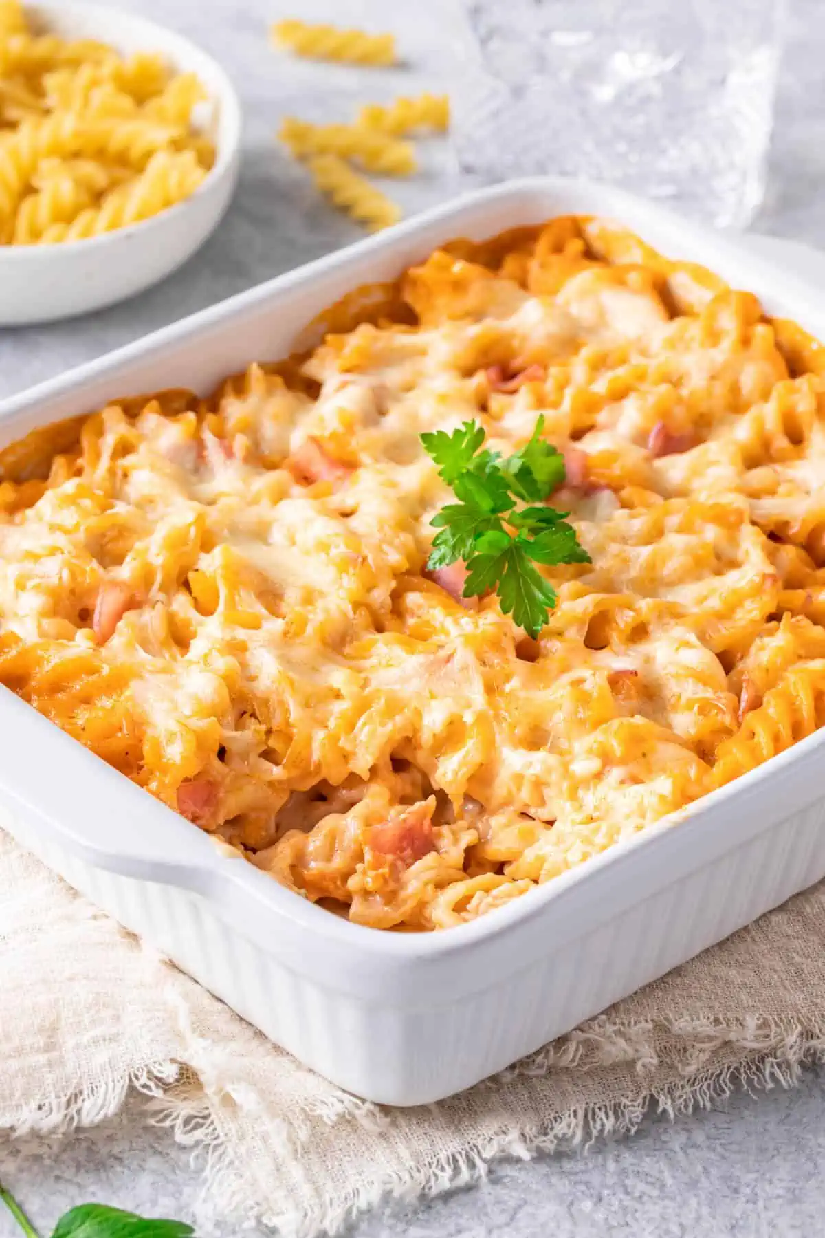 einfacher-nudelauflauf-mit-schinken-und-käse-23 Maultaschenauflauf - einfach und schnell