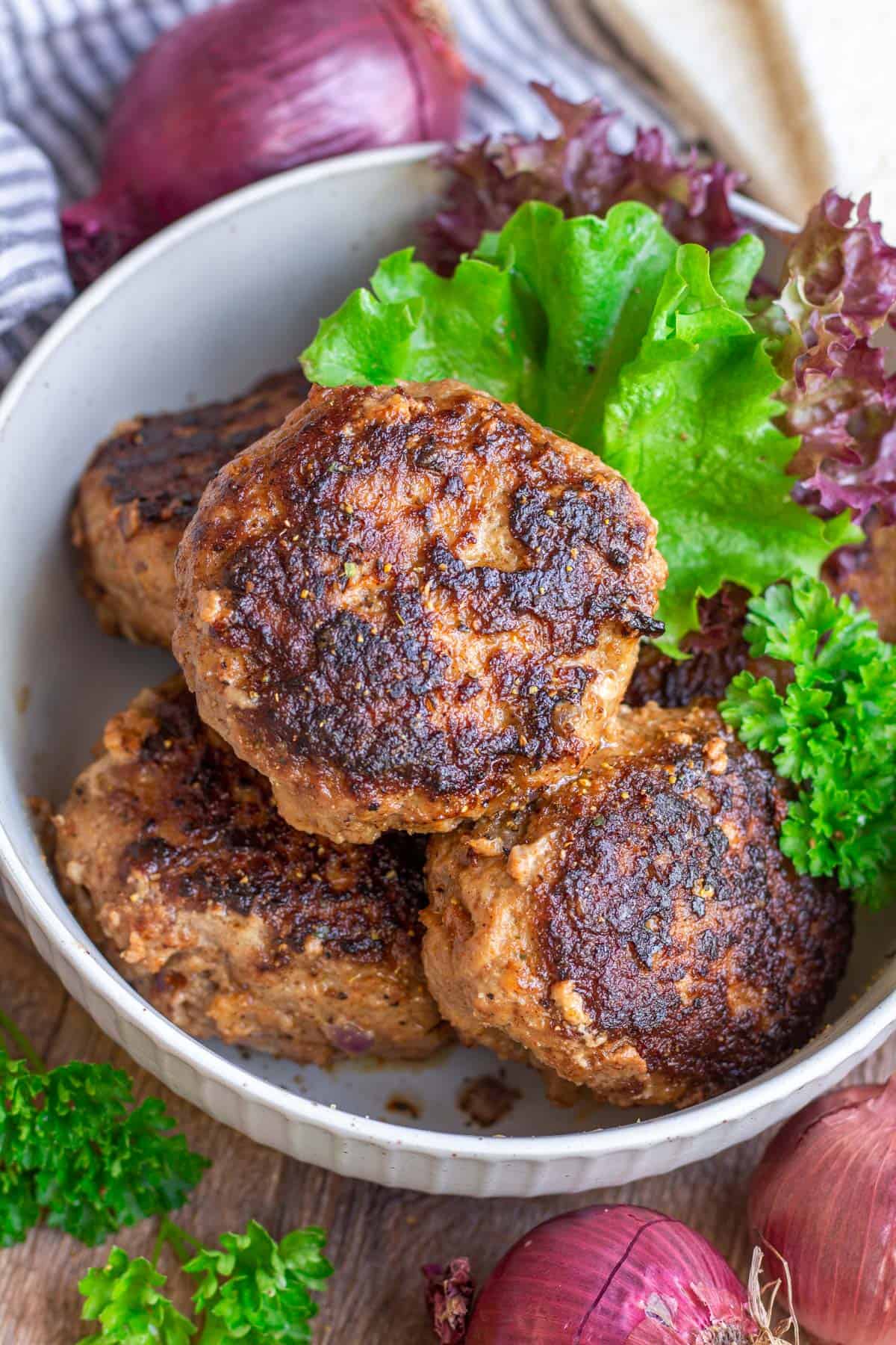 omas-beste-frikadellen-rezept-für-buletten-klassisch-saftig-locker-21 Maultaschenauflauf - einfach und schnell