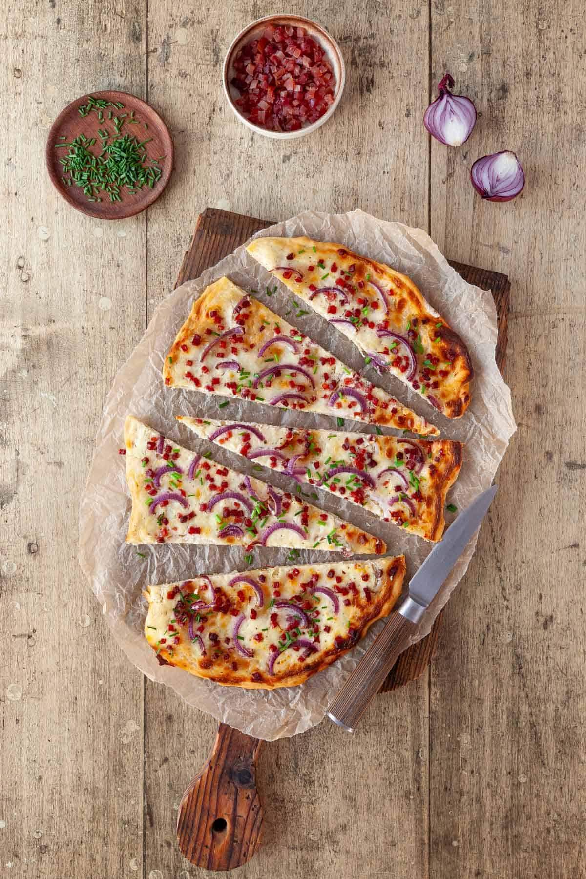 flammkuchen-rezept-einfach-und-schnell-selber-machen-3 Maultaschenauflauf - einfach und schnell