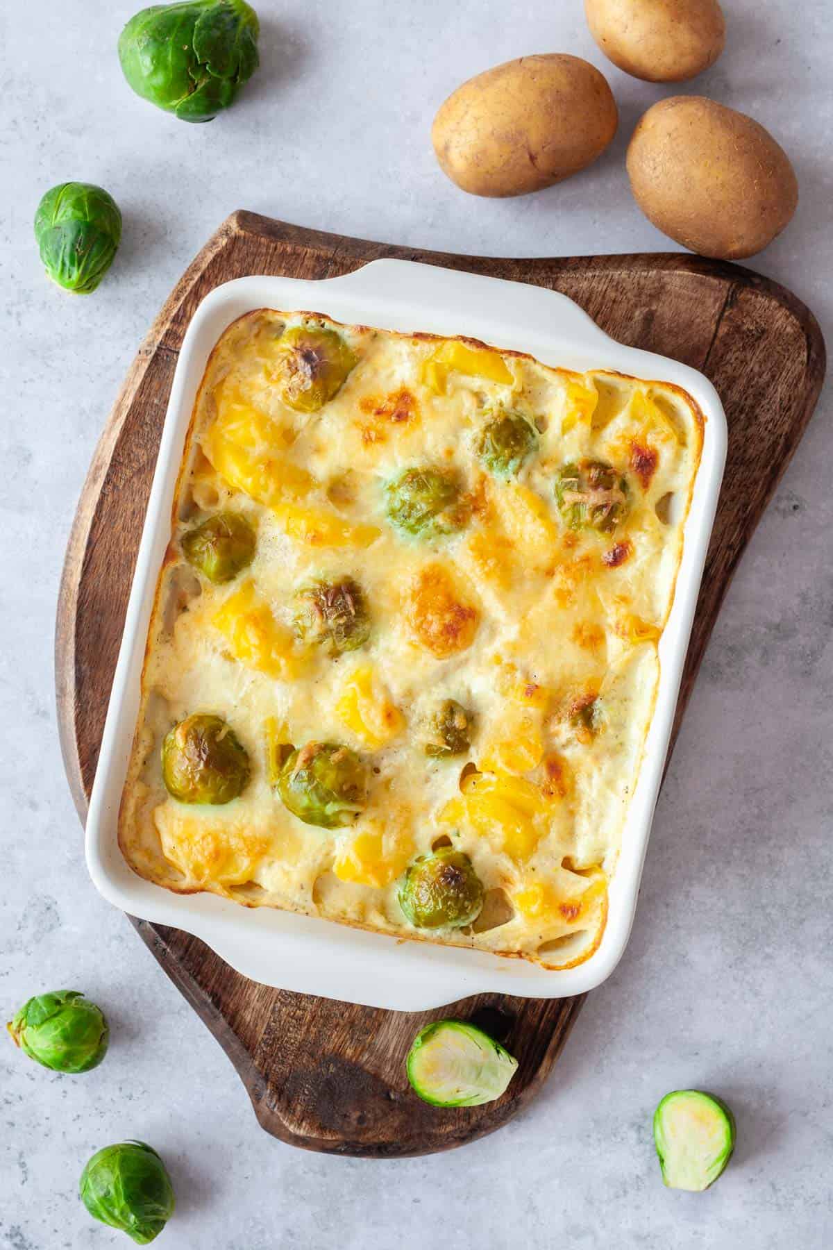 rosenkohlauflauf-mit-kartoffeln-und-käse-einfach-4 Brokkoli-Suppe mit Kartoffeln - cremig und einfach